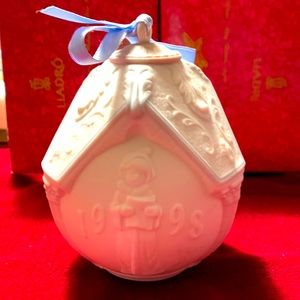 Lladro 1998 Christmas bell